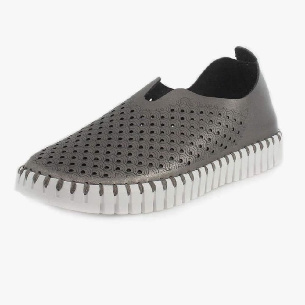 Ilse Jacobsen Gray Perforated Slip-On Sneakers with White Sole